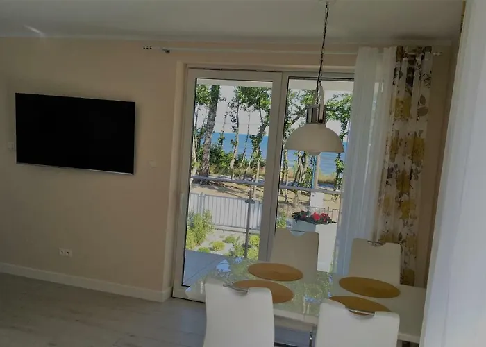 Z Widokiem Na Morze * レバル